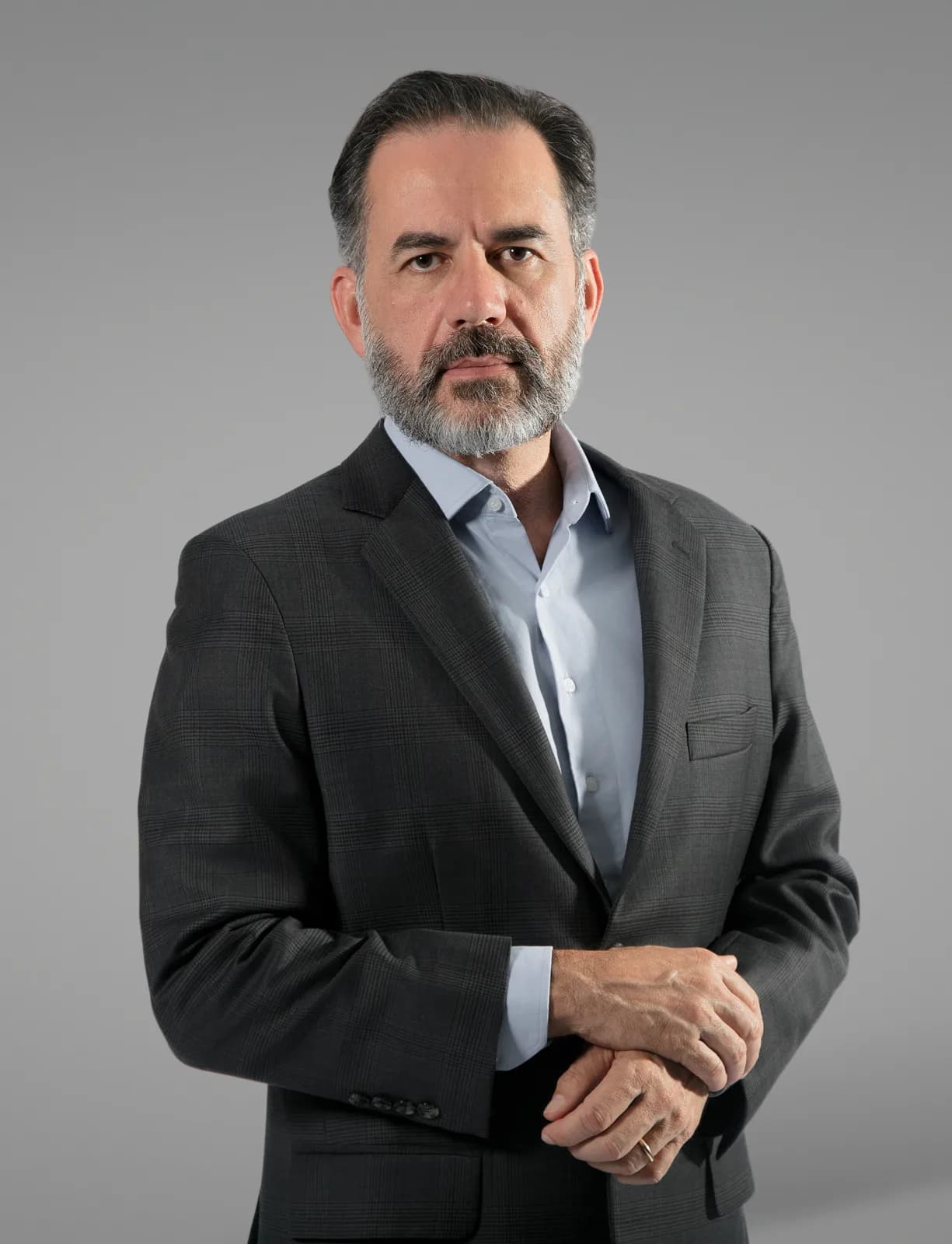 Retrato executivo sênior de terno